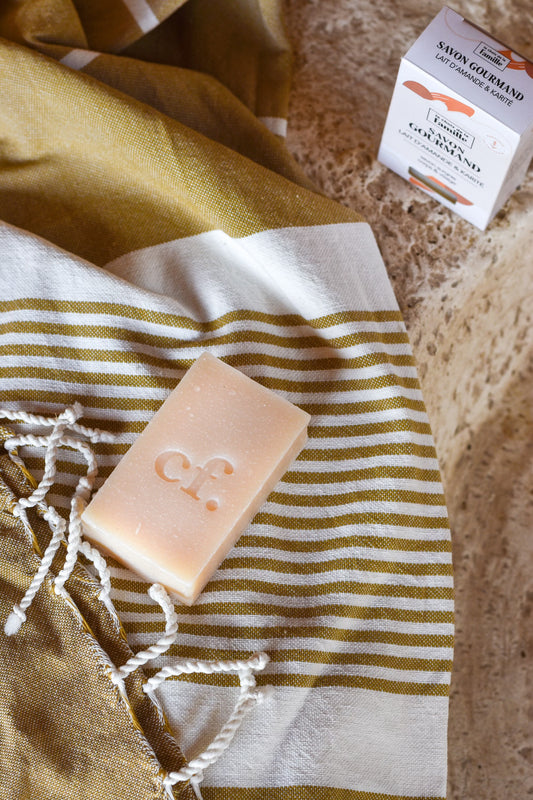 Savon surgras Gourmand corps et visage - Lait d'amande & Karité